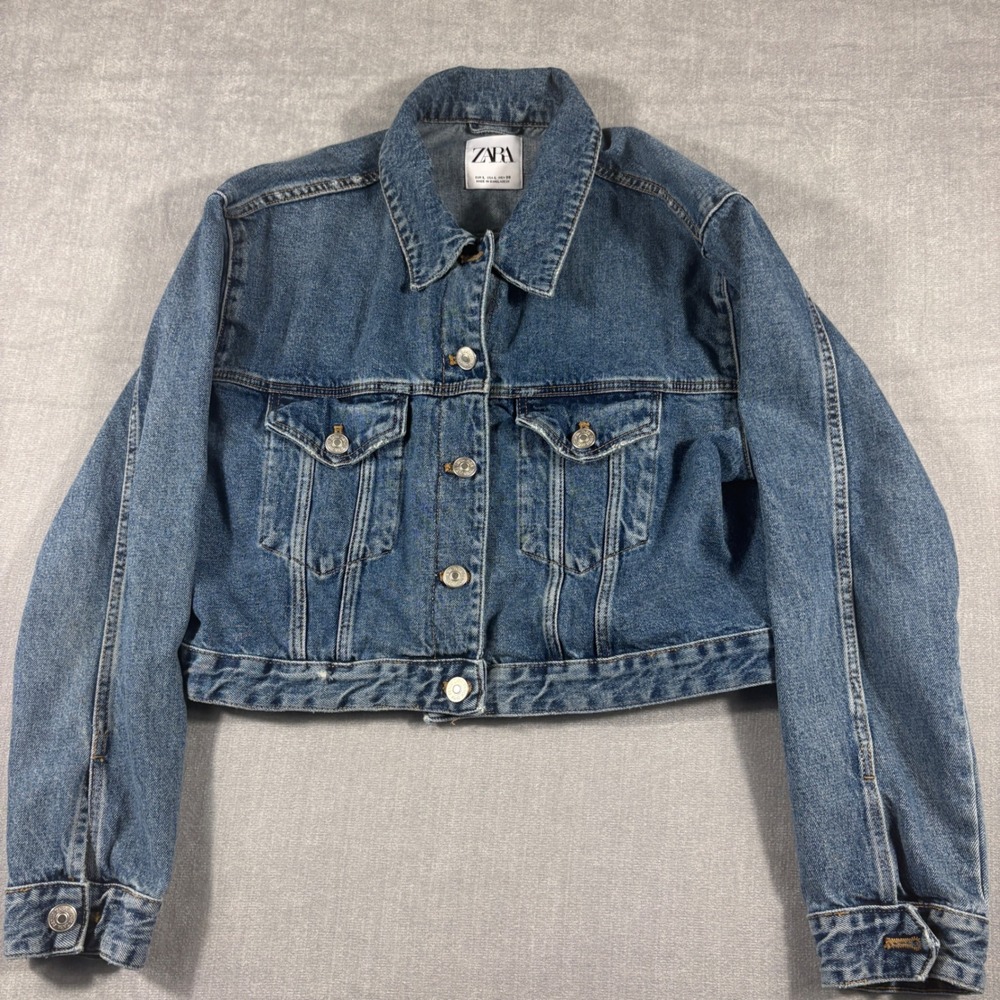 Zara Womens Cropped Denim Jacket Medium Wash Blue Trucker Jean Coat Size L